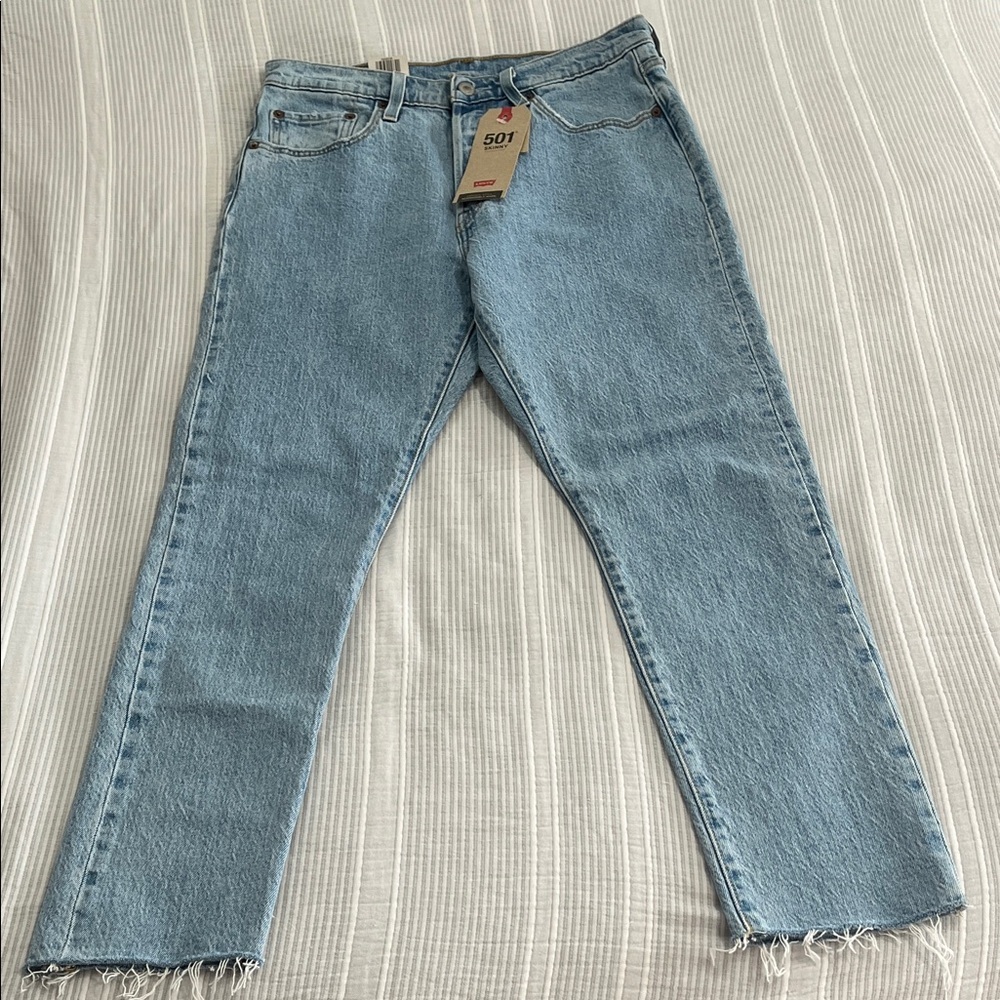 Levi's Women's Light Blue Straight Leg Jeans